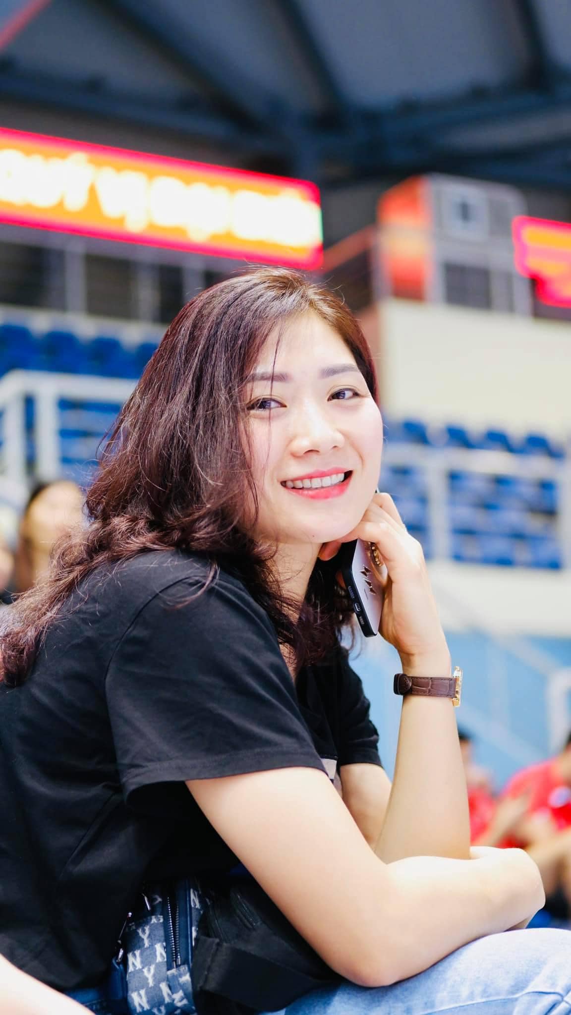 Hoa khôi bóng chuyền Phạm Thị Yến kết hôn ở tuổi 40 nhan sắc trẻ xinh “phát hờn”, danh tính nửa kia gây chú ý- Ảnh 4. Hoa khôi bóng chuyền Phạm Thị Yến kết hôn ở tuổi 40 nhan sắc trẻ xinh “phát hờn”, danh tính nửa kia gây chú ý- Ảnh 4.