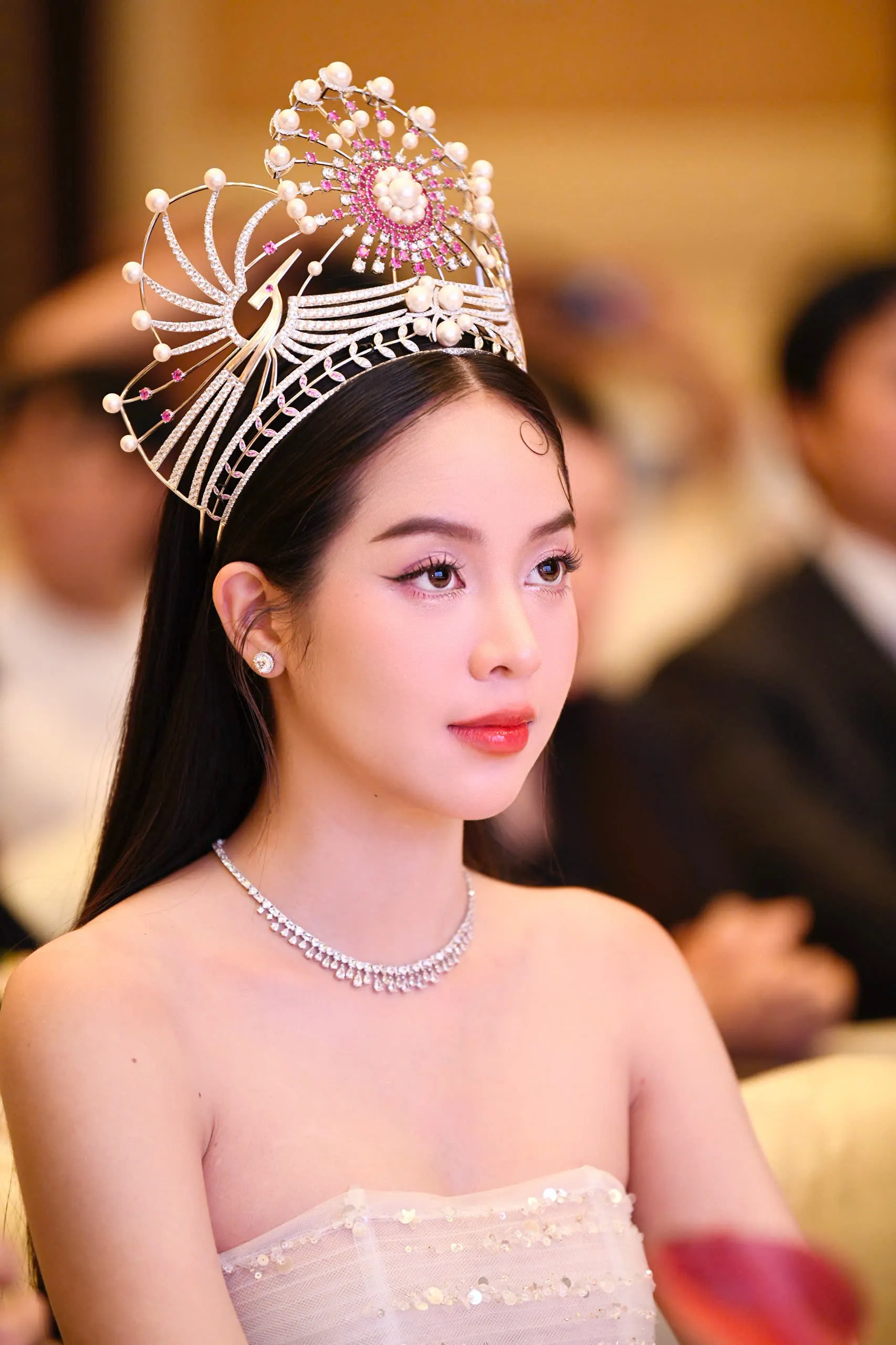 Thanh Thủy trước khi trao lại vương miện - Ảnh 21. Thanh Thủy trước khi trao lại vương miện - Ảnh 21.