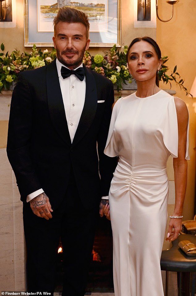 David Beckham chính thức được phong tước David Beckham chính thức được phong tước