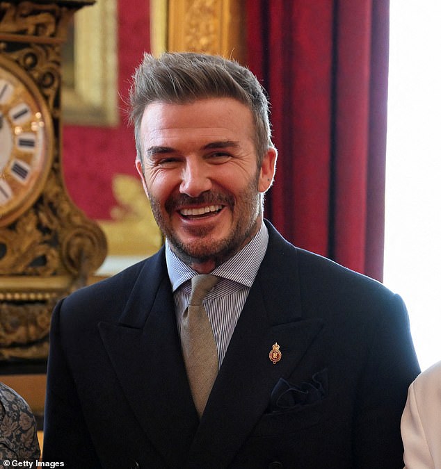 David Beckham chính thức được phong tước David Beckham chính thức được phong tước