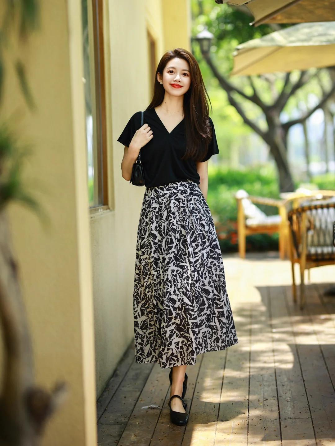 Bí kíp mặc đẹp đầu hè: 3 mẹo đơn giản giúp bạn thanh lịch và thời thượng, ai cũng dễ dàng áp dụng - Ảnh 11. Bí kíp mặc đẹp đầu hè: 3 mẹo đơn giản giúp bạn thanh lịch và thời thượng, ai cũng dễ dàng áp dụng - Ảnh 11.