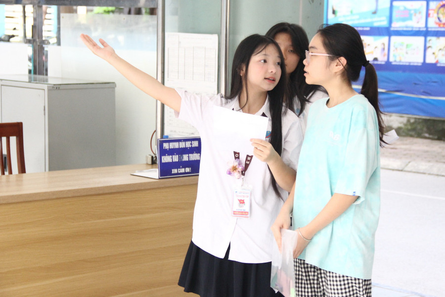 Kỳ thi cuối cùng vào lớp 10 ở Hà Nội '1 chọi 10' giành 440 suất vào trường 'hot' - Ảnh 5. Kỳ thi cuối cùng vào lớp 10 ở Hà Nội '1 chọi 10' giành 440 suất vào trường 'hot' - Ảnh 5.
