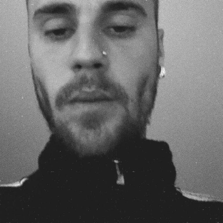 in-bieber-posts-instagram-ju-3-17494444470561321827353-1749451447989-1749451448361792488918-1749867432383-1749867432884210613330-1749910414174-17499104144541209273123.jpg