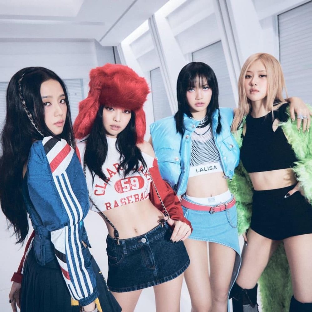Bức ảnh đi uống cà phê khiến Rosé (BLACKPINK) bị chỉ trích "lên bờ xuống ruộng" - Ảnh 7. Bức ảnh đi uống cà phê khiến Rosé (BLACKPINK) bị chỉ trích "lên bờ xuống ruộng" - Ảnh 7.