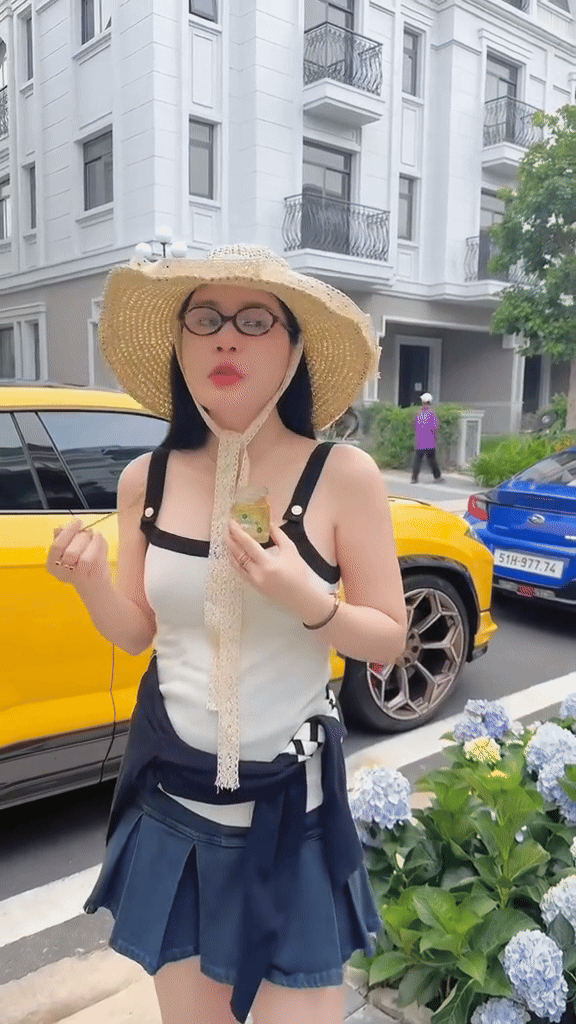 snaptik7392442437538549008-ezgifcom-video-to-gif-converter-17498174145241137050867-1749866360660-17498663607371879894759.gif