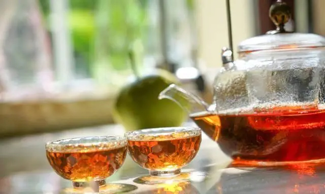 Bác sĩ cảnh báo: Sau tuổi 50, bỏ quên 5 thói quen này là tự đẩy mình đến gần bờ vực đột quỵ - Ảnh 2. Bác sĩ cảnh báo: Sau tuổi 50, bỏ quên 5 thói quen này là tự đẩy mình đến gần bờ vực đột quỵ - Ảnh 2.