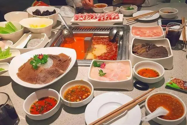 Bác sĩ cảnh báo: Sau tuổi 50, bỏ quên 5 thói quen này là tự đẩy mình đến gần bờ vực đột quỵ - Ảnh 3. Bác sĩ cảnh báo: Sau tuổi 50, bỏ quên 5 thói quen này là tự đẩy mình đến gần bờ vực đột quỵ - Ảnh 3.