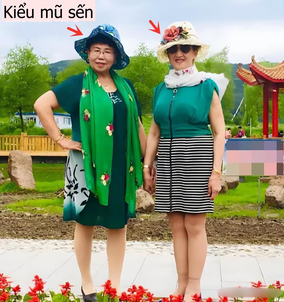 Lời khuyên cho phụ nữ trung niên: 3 kiểu mũ "dù có cho cũng đừng đội" vì vừa rẻ tiền vừa không chống nắng! - Ảnh 9. Lời khuyên cho phụ nữ trung niên: 3 kiểu mũ "dù có cho cũng đừng đội" vì vừa rẻ tiền vừa không chống nắng! - Ảnh 9.