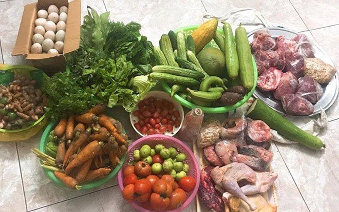 Chị chồng gửi đồ quê, tôi định vứt đi nhưng vô tình phát hiện bí mật khiến cả nhà chồng "á khẩu"- Ảnh 1. Chị chồng gửi đồ quê, tôi định vứt đi nhưng vô tình phát hiện bí mật khiến cả nhà chồng "á khẩu"- Ảnh 1.
