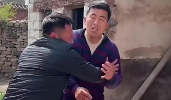 Chia tài sản thừa kế tưởng đã xong xuôi, tôi không ngờ còn có bản di chúc thứ 2 khiến anh em tương tàn- Ảnh 1. Chia tài sản thừa kế tưởng đã xong xuôi, tôi không ngờ còn có bản di chúc thứ 2 khiến anh em tương tàn- Ảnh 1.