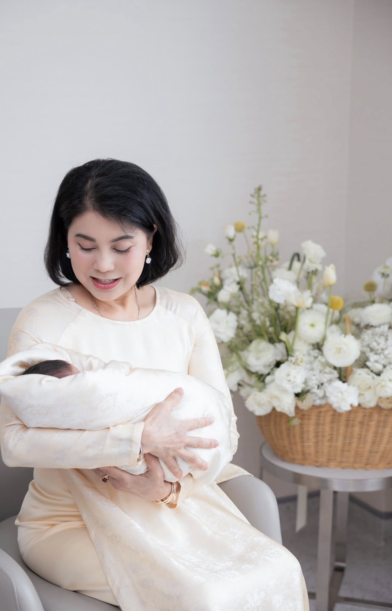 Biết MC Mai Ngọc xinh đẹp rồi, nhưng không ngờ mẹ ruột cũng sở hữu nhan sắc “không phải dạng vừa”- Ảnh 2. Biết MC Mai Ngọc xinh đẹp rồi, nhưng không ngờ mẹ ruột cũng sở hữu nhan sắc “không phải dạng vừa”- Ảnh 2.