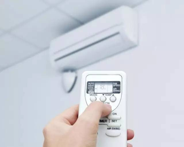 Dùng điều hòa sai cách: Hại điện hại sức khỏe, nhiều người vô tư Dùng điều hòa sai cách: Hại điện hại sức khỏe, nhiều người vô tư