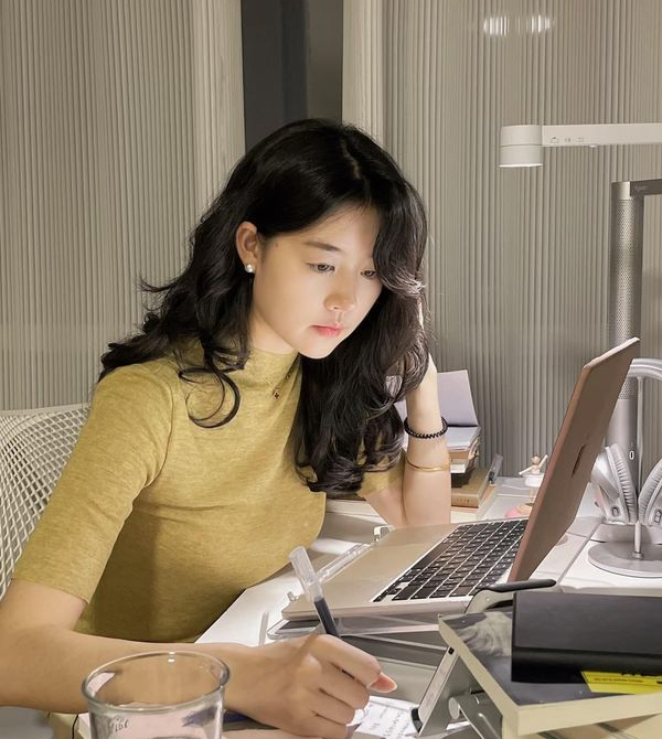 Trốn khỏi thành phố, trở về quê không hổ thẹn: Người trẻ đang dần thay đổi quan niệm về tiền và thành công - Ảnh 2. Trốn khỏi thành phố, trở về quê không hổ thẹn: Người trẻ đang dần thay đổi quan niệm về tiền và thành công - Ảnh 2.