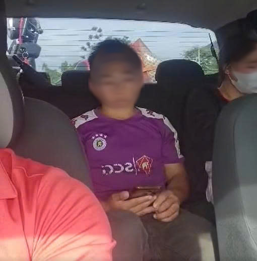 Vụ tài xế taxi bị tố &quot;chặt chém&quot; 4,2 triệu đồng: Công an làm việc với các nạn nhân - Ảnh 2.