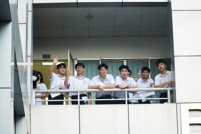 Vẫn còn nhiều thí sinh chưa xem được điểm đánh giá năng lực đợt 2 - Ảnh 3. Vẫn còn nhiều thí sinh chưa tra được điểm đánh giá năng lực - Ảnh 4.