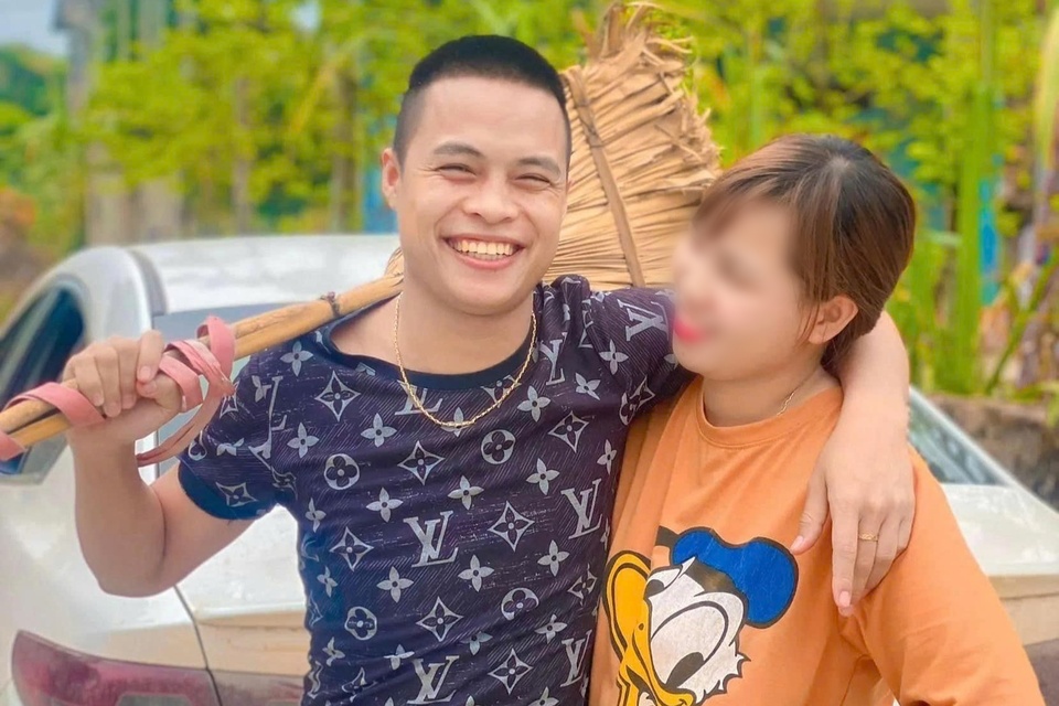 Động thái đáng ngờ của TikToker Gia đình Hải Sen trước khi bị bắt - Ảnh 2. Động thái đáng ngờ của TikToker Gia đình Hải Sen trước khi bị bắt - Ảnh 2.
