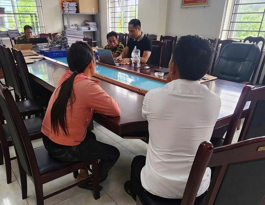 Tạm giữ 3 người trong vụ việc nghi vấn tài xế 'chặt chém' hơn 4 triệu đồng - Ảnh 2. Tạm giữ 3 người trong vụ việc nghi vấn tài xế 'chặt chém' hơn 4 triệu đồng - Ảnh 2.