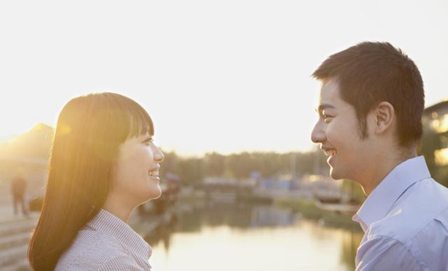 'Bóc mẽ' tình cảm 'trên tình bạn, dưới tình yêu' - Ảnh 2. 'Bóc mẽ' tình cảm 'trên tình bạn, dưới tình yêu' - Ảnh 2.