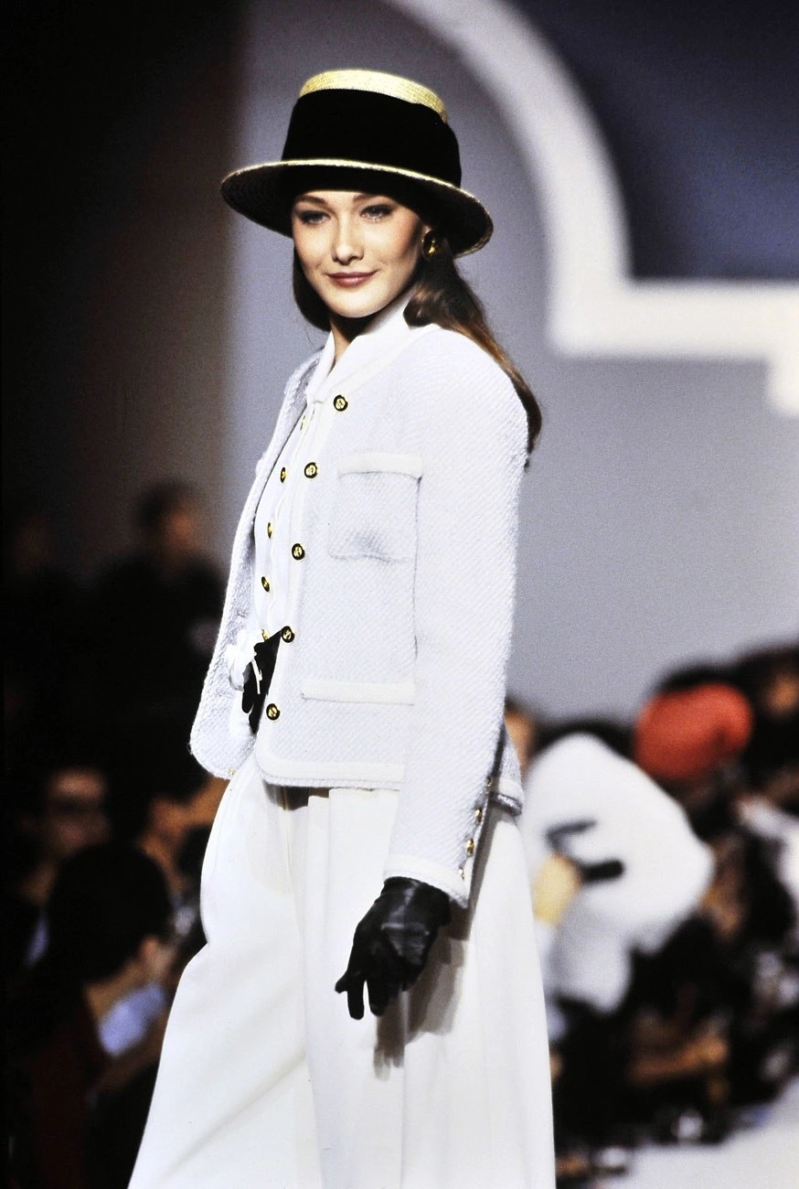 Tài sắc vẹn toàn như Carla Bruni: Từ siêu mẫu đình đám tới cựu đệ nhất phu nhân Pháp - Ảnh 6.