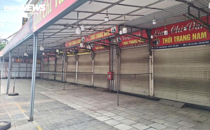 Hàng nghìn hộ kinh doanh khắp cả nước ồ ạt đóng cửa: Lộ sự thật phía sau - Ảnh 1. Hàng nghìn hộ kinh doanh khắp cả nước ồ ạt đóng cửa: Lộ sự thật phía sau - Ảnh 1.