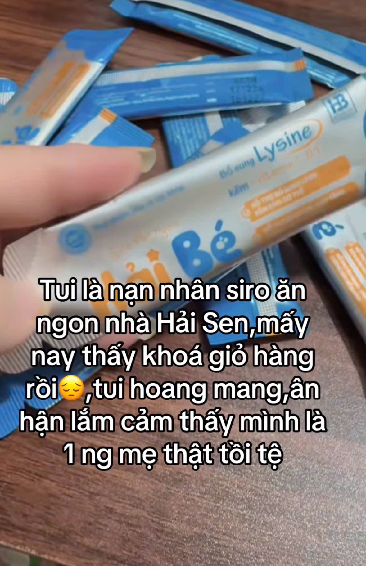 Mẹ bỉm mua sản phẩm siro ăn ngon của TikToker Mẹ bỉm mua sản phẩm siro ăn ngon của TikToker