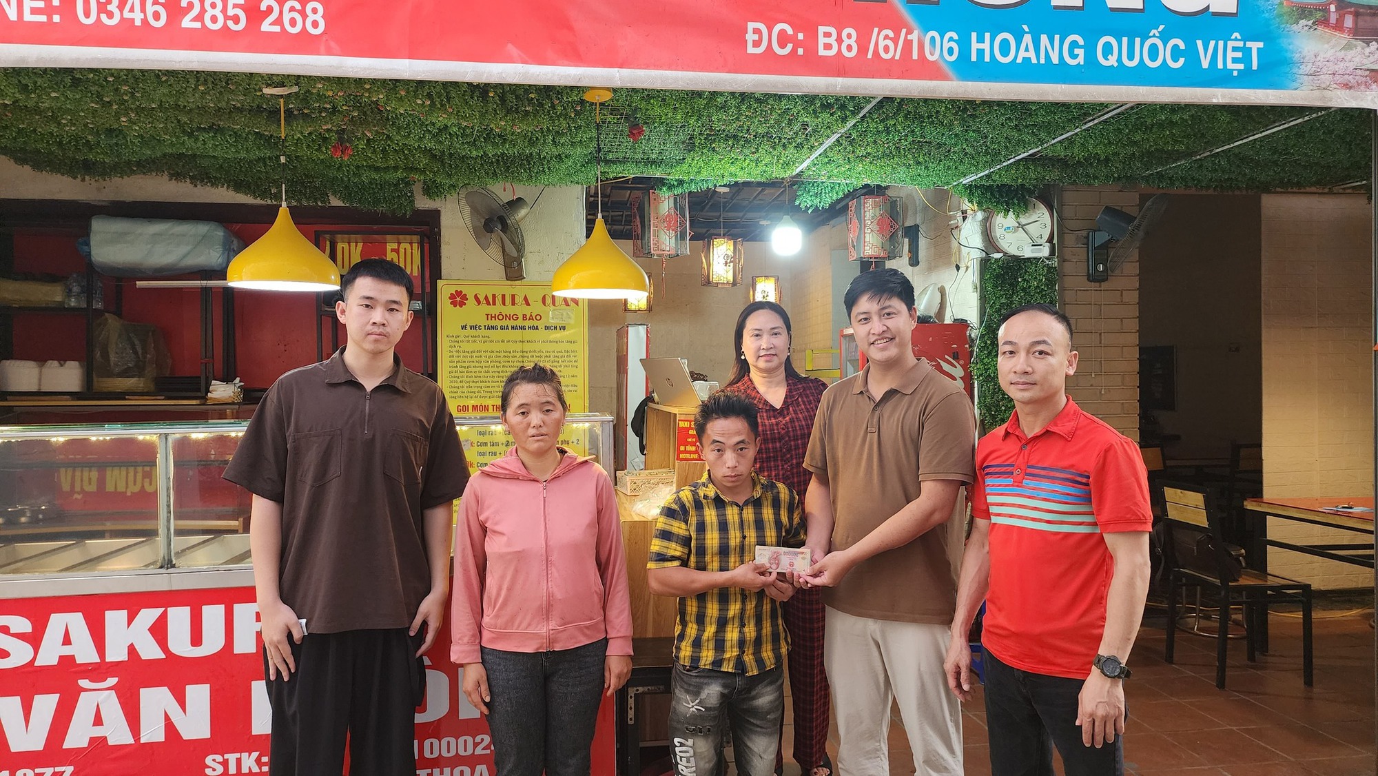 2 người bị 2 người bị