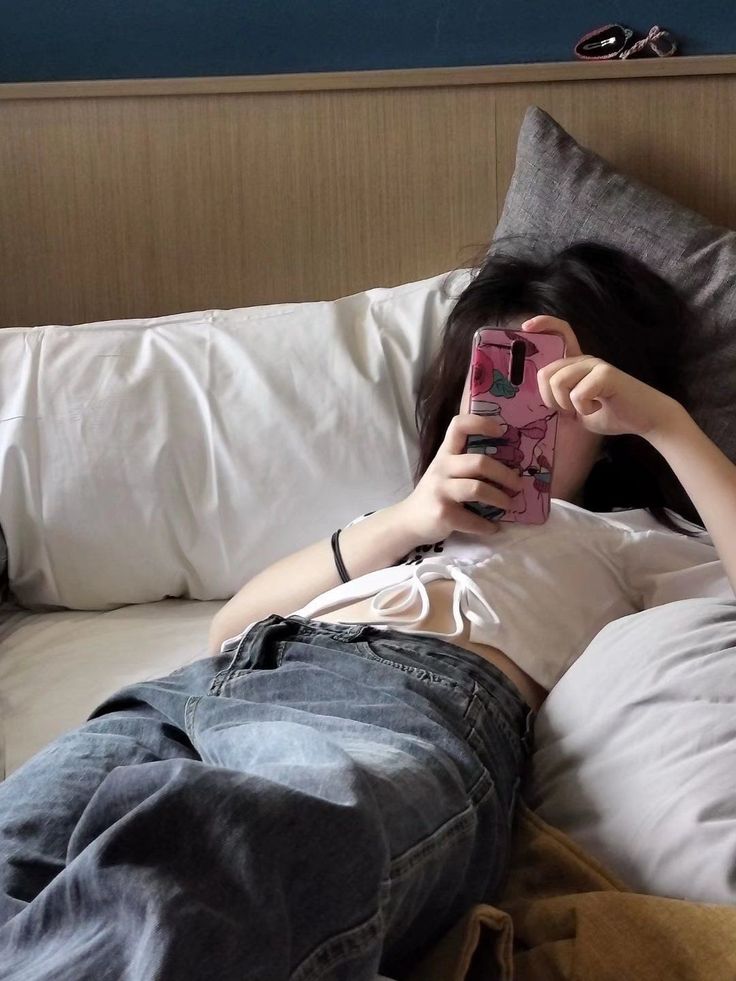 Một thế hệ tiêu tiền theo trend, cất ví trên mạng xã hội - Ảnh 2. Một thế hệ tiêu tiền theo trend, cất ví trên mạng xã hội - Ảnh 2.