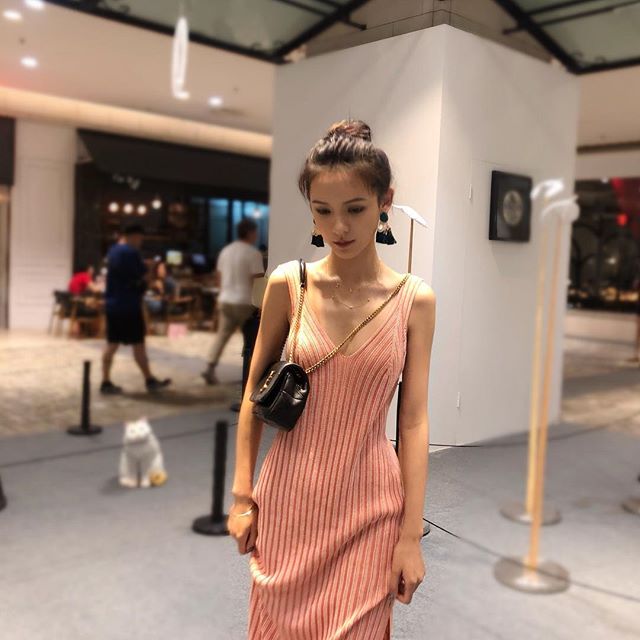 Lưu Diệc Phi kiên trì đi ngược tiêu chuẩn gầy nhom của Cbiz- Ảnh 5. Lưu Diệc Phi kiên trì đi ngược tiêu chuẩn gầy nhom của Cbiz- Ảnh 5.