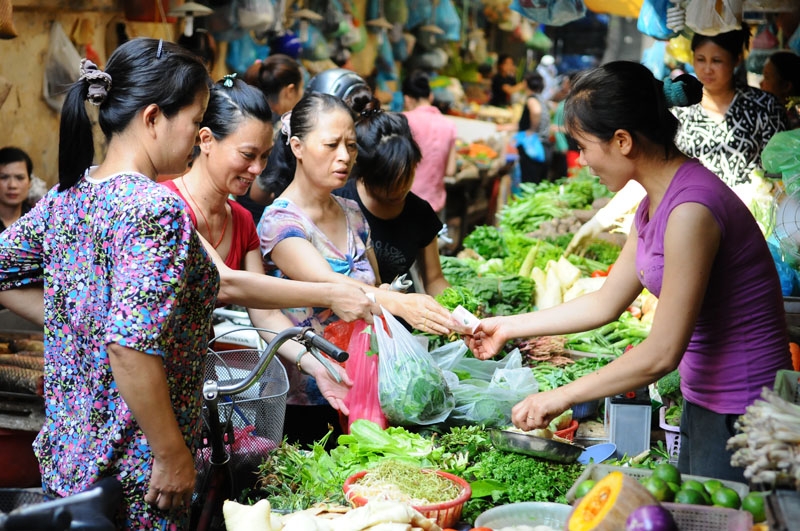Bán gói mì 3.000 đồng cũng xuất hóa đơn, sao không áp dụng chế độ kê khai đơn giản hơn: Cục Thuế nói gì? - Ảnh 2. Bán gói mì 3.000 đồng cũng phải xuất hóa đơn, sao không áp dụng chế độ kê khai đơn giản hơn: Cục Thuế nói gì? - Ảnh 2.