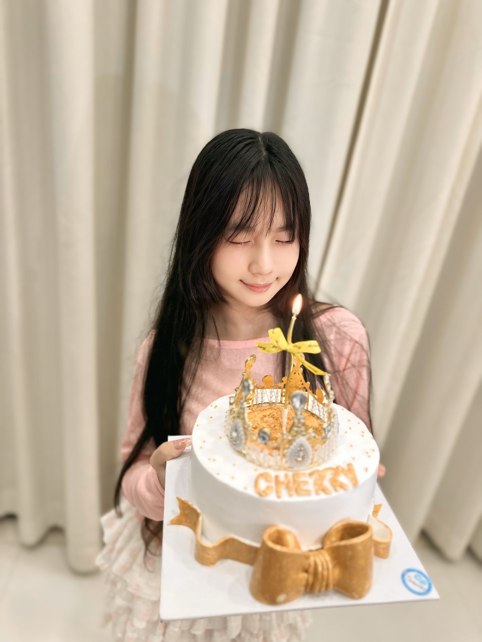 Ái nữ nhà Lý Hải - Minh Hà thổi nến mừng tuổi 12, dân tình trầm trồ vì một đặc điểm gen quá trội- Ảnh 4. Ái nữ nhà Lý Hải - Minh Hà thổi nến mừng tuổi 12, dân tình trầm trồ vì một đặc điểm gen quá trội- Ảnh 4.