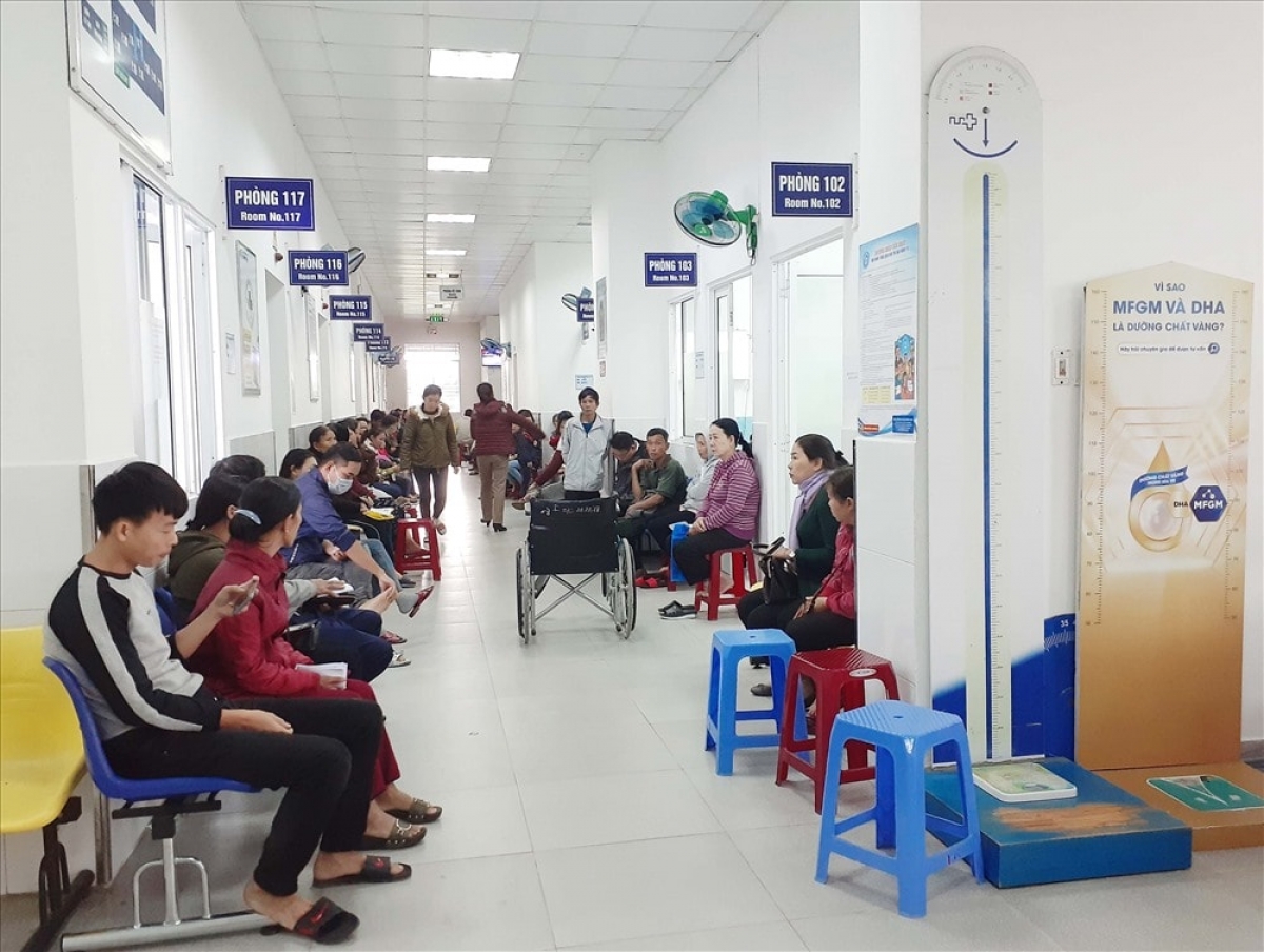 Miễn viện phí cho hơn 100 triệu dân, chi phí sẽ lấy từ đâu? - Ảnh 1. Miễn viện phí cho hơn 100 triệu dân, chi phí sẽ lấy từ đâu? - Ảnh 1.