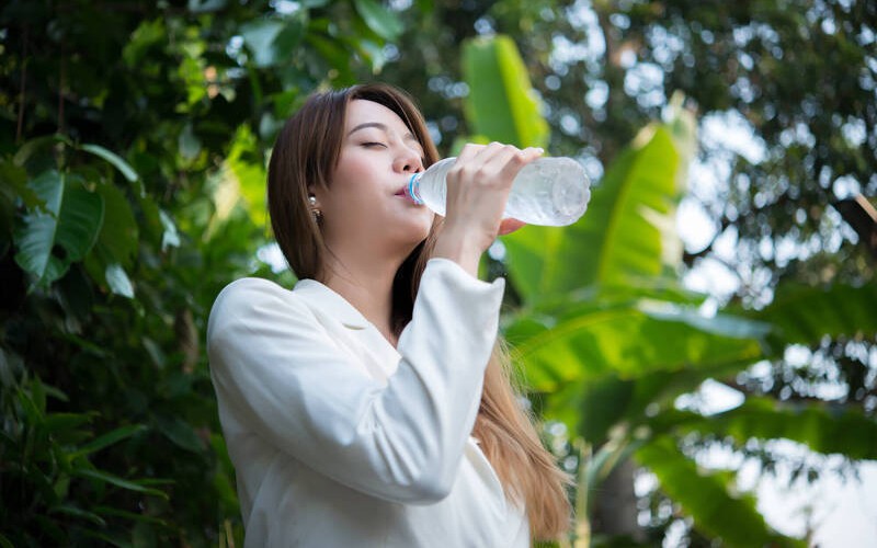 Không uống đủ nước khiến cơ thể mất nước, 8 căn bệnh này có thể sẽ &quot;âm thầm&quot; tìm đến bạn