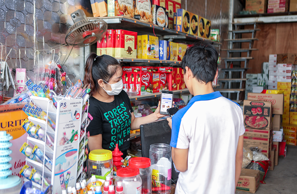 Bán gói mì 3.000 đồng cũng xuất hóa đơn, sao không áp dụng chế độ kê khai đơn giản hơn: Cục Thuế nói gì? - Ảnh 1. Bán gói mì 3.000 đồng cũng phải xuất hóa đơn, sao không áp dụng chế độ kê khai đơn giản hơn: Cục Thuế nói gì? - Ảnh 1.