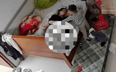 Mẹ Lê Dương Bảo Lâm bị ngã nghiêm trọng, nhóc tỳ 3 tuổi vừa phát hiện liền có hành động gây kinh ngạc - Ảnh 4. Mẹ Lê Dương Bảo Lâm bị ngã nghiêm trọng, nhóc tỳ 3 tuổi vừa phát hiện liền có hành động gây kinh ngạc - Ảnh 4.