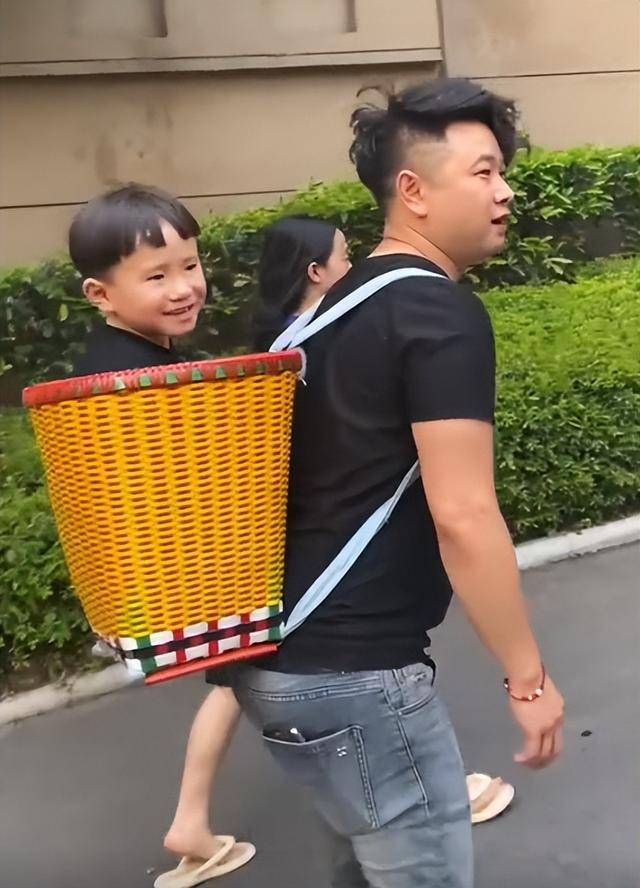 Người đàn ông khổ nhất Trung Quốc mỗi mùa nghỉ hè- Ảnh 7.