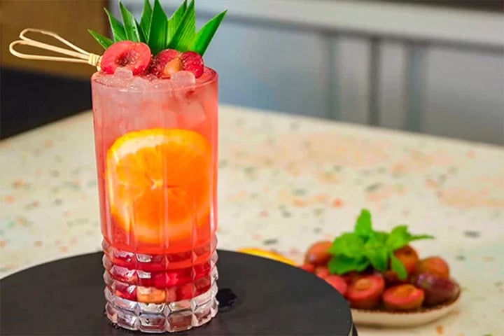 Cách làm trà mận muối ớt 'hot trend' hè này - Ảnh 2. Cách làm trà mận muối ớt 'hot trend' hè này - Ảnh 2.