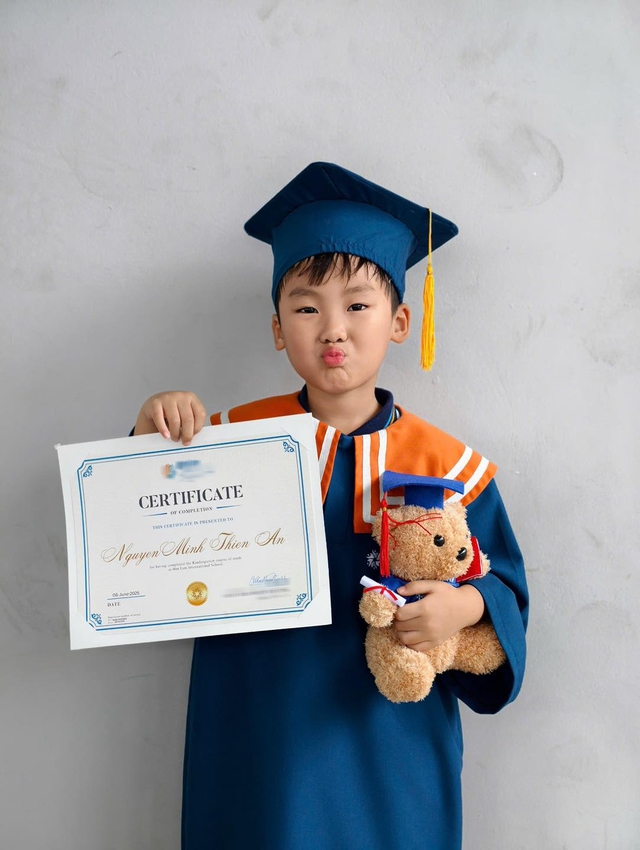 Hoà Minzy cho con học trường cơ sở vật chất quá xịn sò, xem học phí thì đúng là "tiền nào của nấy" thật! - Ảnh 1. Hoà Minzy cho con học trường cơ sở vật chất quá xịn sò, xem học phí thì đúng là "tiền nào của nấy" thật! - Ảnh 1.