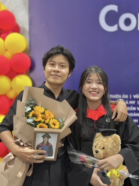 "Nỗi buồn" của chủ nhân ca khúc Viết Tiếp Câu Chuyện Hòa Bình- Ảnh 2. "Nỗi buồn" của chủ nhân ca khúc Viết Tiếp Câu Chuyện Hòa Bình- Ảnh 2.