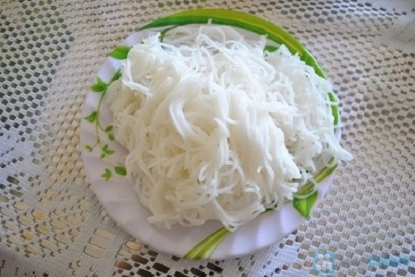 "Cậy răng" người bán bún cũng không thừa nhận bún chứa hàn the, bạn thử cách này 5 giây là biết sự thật - Ảnh 4. "Cậy răng" người bán bún cũng không thừa nhận bún chứa hàn the, bạn thử cách này 5 giây là biết sự thật - Ảnh 4.