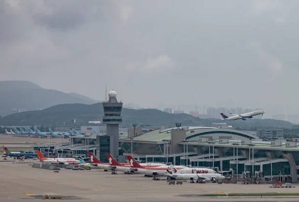 Trẻ sơ sinh tử vong sau khi chào đời trên chuyến bay tới Hàn Quốc, cảnh sát mở rộng điều tra - Ảnh 1.