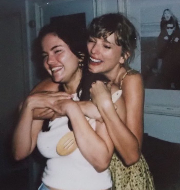 Taylor Swift tái ngộ 
