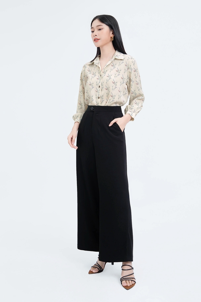 Phụ nữ tuổi 50+ đừng cố níu kéo T-shirt, quần short nữa: Đây là 4 món đồ “chân ái” của mùa hè giúp bạn mặc đẹp, che dáng và sang lên từng ngày- Ảnh 10. Phụ nữ tuổi 50+ đừng cố níu kéo T-shirt, quần short nữa: Đây là 4 món đồ “chân ái” của mùa hè giúp bạn mặc đẹp, che dáng và sang lên từng ngày- Ảnh 10.