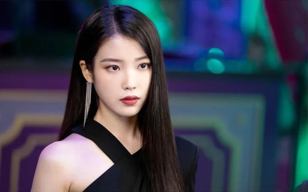 Vạch trần giao dịch tình dục trá hình ở showbiz - Ảnh 2.