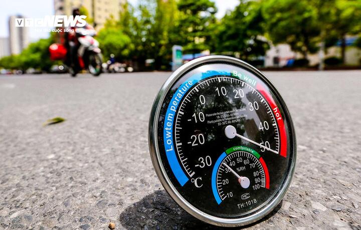 Bắc và Trung Bộ nhiều nơi thành 'chảo lửa', nhiệt độ cao nhất trên 40°C - Ảnh 1. Bắc và Trung Bộ nhiều nơi thành 'chảo lửa', nhiệt độ cao nhất trên 40°C - Ảnh 1.