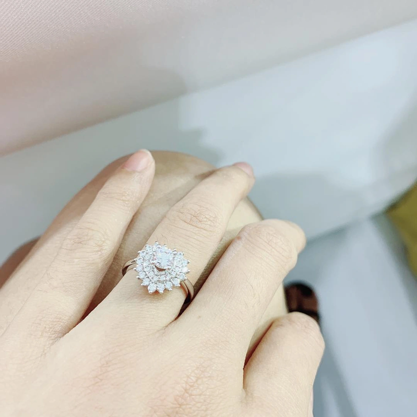Cuộc sống của &quot;ngọc nữ Việt&quot; ở biệt thự 2 mặt tiền thuộc khu đắt đỏ nhất TPHCM, thu nhập 40 tỷ 1 năm - Ảnh 9.