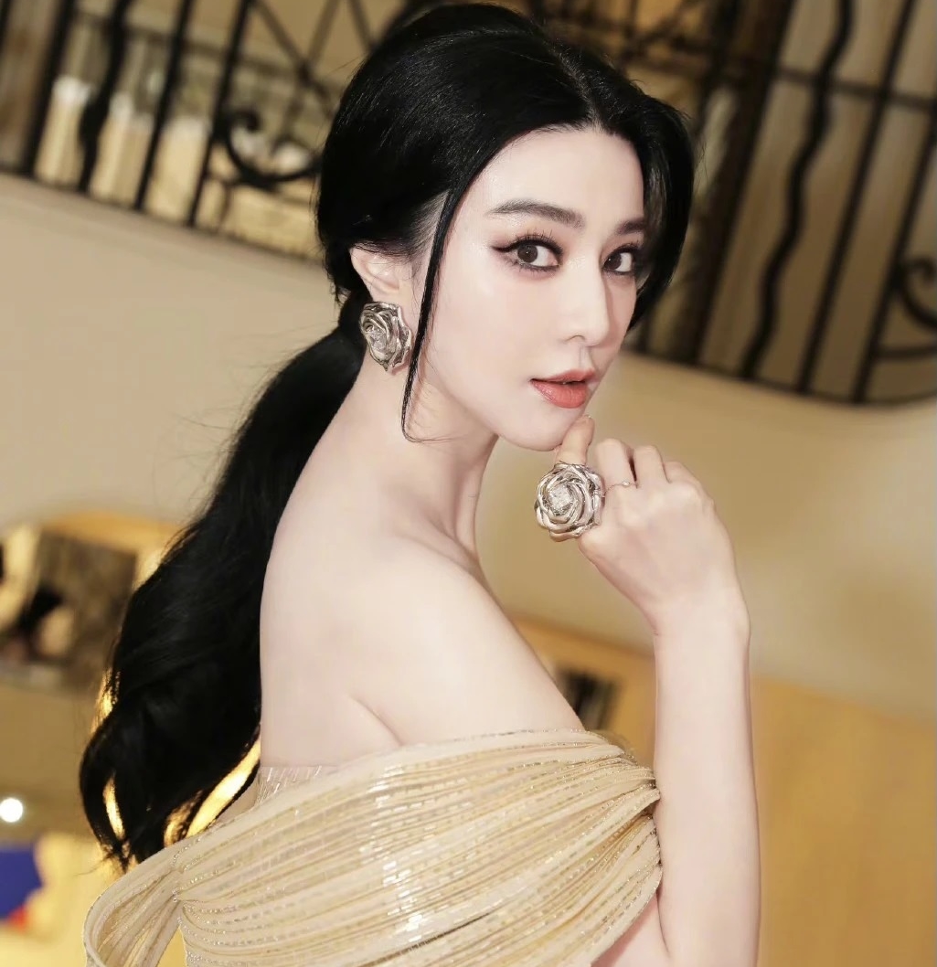 Mỹ nhân cứ đóng phim với ai là người đó bị “phong sát”, nhan sắc kinh diễm nhưng đen đủi không ai bằng- Ảnh 4. Mỹ nhân cứ đóng phim với ai là người đó bị “phong sát”, nhan sắc kinh diễm nhưng đen đủi không ai bằng- Ảnh 4.