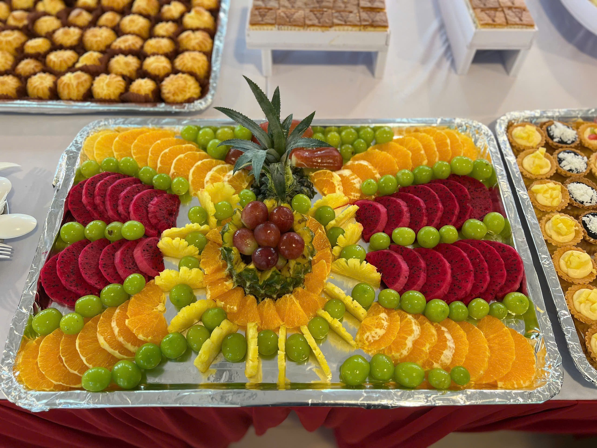 Ngôi trường luôn trong "top yêu thích" của phụ huynh Hà Nội chiêu đãi buffet như khách sạn 5 sao cho sĩ tử dự tuyển lớp 6 - Ảnh 5. Ngôi trường luôn trong "top yêu thích" của phụ huynh Hà Nội chiêu đãi buffet như khách sạn 5 sao cho sĩ tử dự tuyển lớp 6 - Ảnh 5.