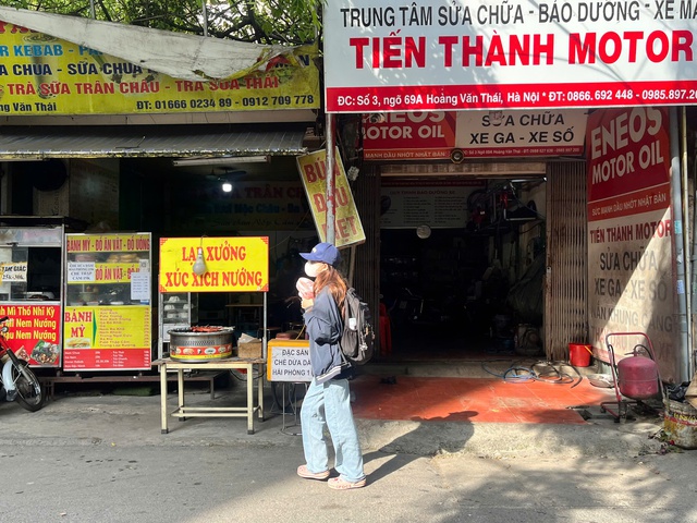 Hà Nội vào mùa "hao điện": Người dân rửa quạt, lắp thêm điều hoà, tìm đủ mọi cách vượt qua nắng nóng - Ảnh 10. Hà Nội vào mùa "hao điện": Người dân rửa quạt, lắp thêm điều hoà, tìm đủ mọi cách vượt qua nắng nóng - Ảnh 10.