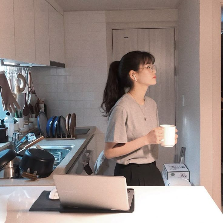 Một lần chuyển nhà tốn cả tháng lương, cảm giác mãi mãi không thể giàu nổi! - Ảnh 2. Một lần chuyển nhà tốn cả tháng lương, cảm giác mãi mãi không thể giàu nổi! - Ảnh 2.