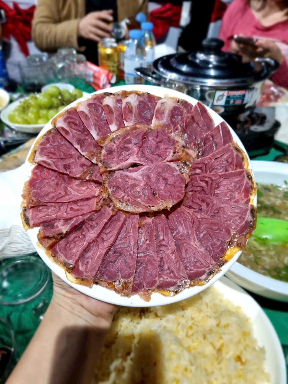 anh-gio-me-nam-nghia-175035522916116280093-1750385656110-17503856562031514852606.jpg